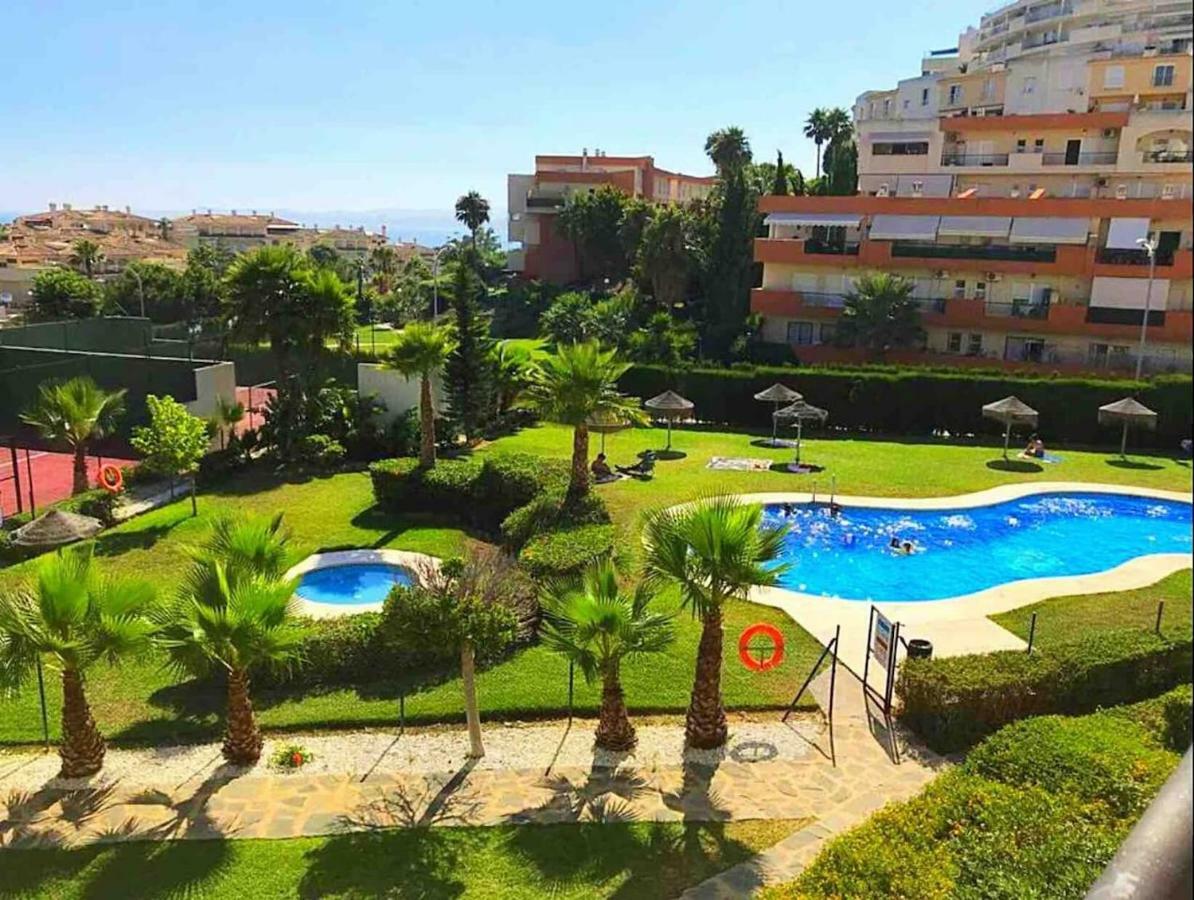 בנאלמדנה Seaview Apartment With Great Amenities & Facilities מראה חיצוני תמונה